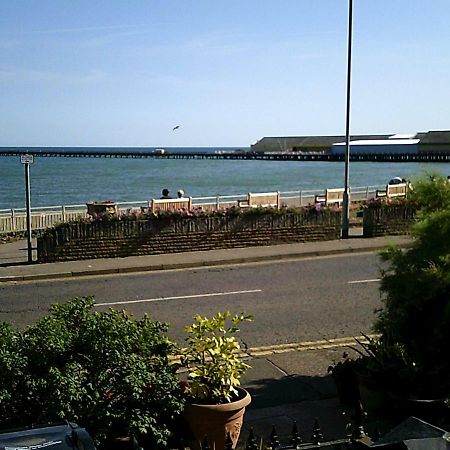 Regency House Bed and Breakfast Walton-on-the-Naze Exteriör bild
