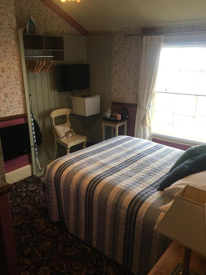 Regency House Bed and Breakfast Walton-on-the-Naze Exteriör bild