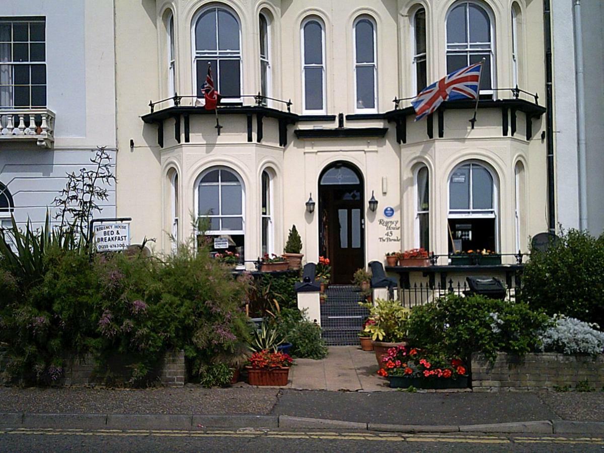 Regency House Bed and Breakfast Walton-on-the-Naze Exteriör bild
